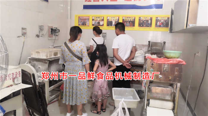 商丘客戶考察一品鮮直營(yíng)面店 商丘客戶考察一品鮮直營(yíng)面店